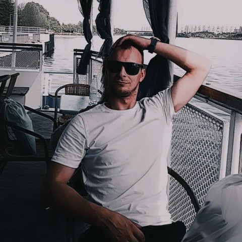 Максим Чериковский